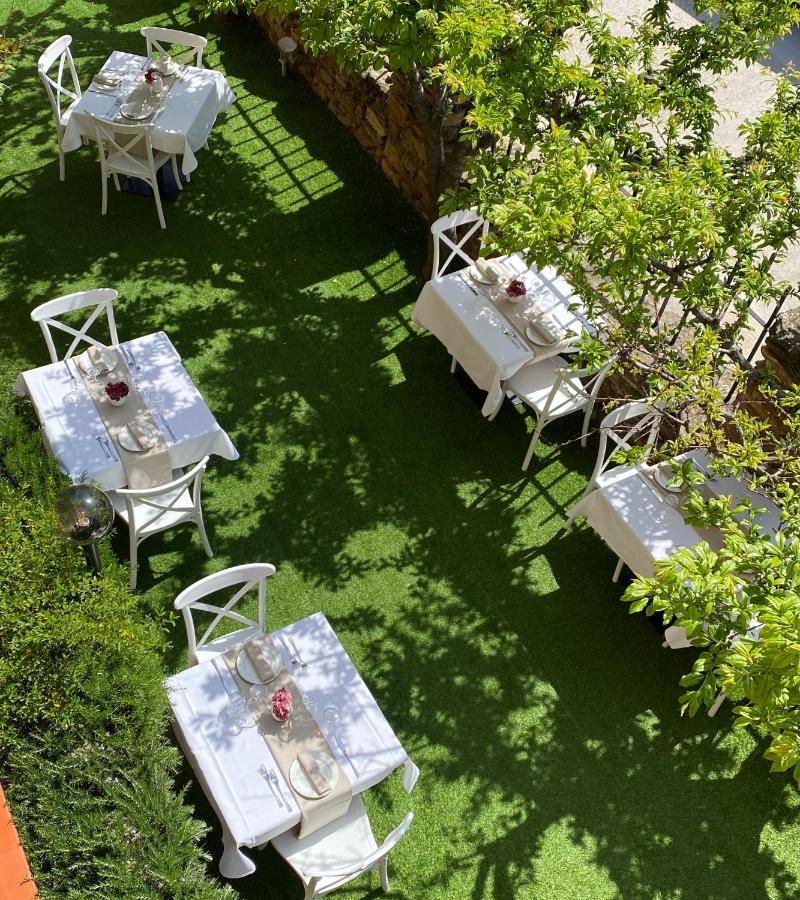 Hotel Donatella Posada  Exteriör bild